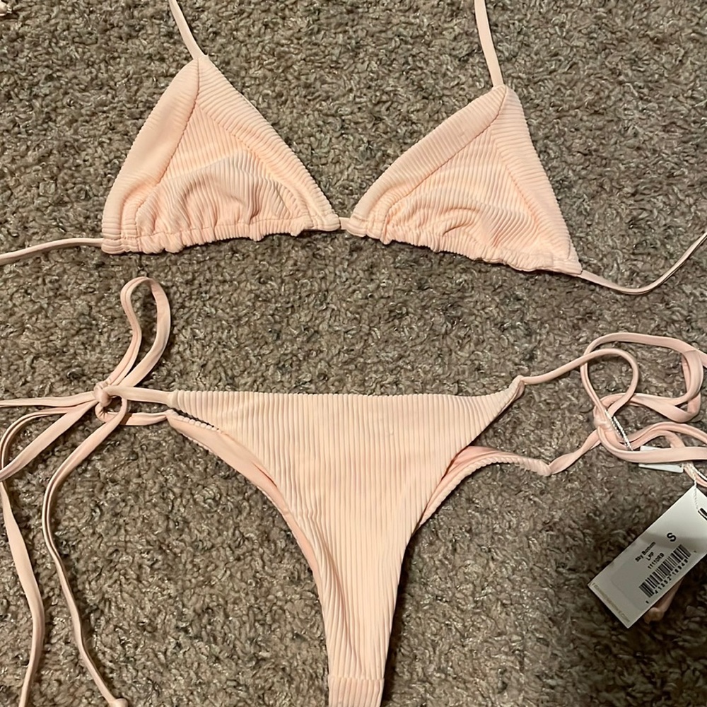Frankie’s bikini